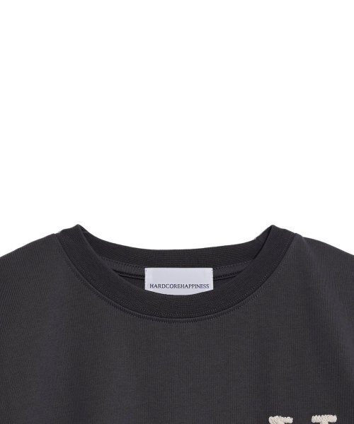 HARDCORE HAPPINESS(ハードコアハピネス)の「HCH刺繍クロップTシャツ_CHACOAL(Tシャツ/カットソー・レディース・その他・FREE)」の6枚目の写真