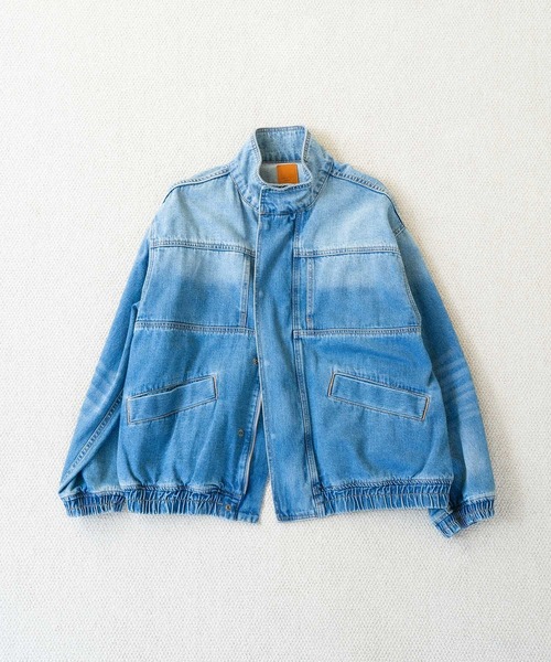 ADAM ET ROPE'(アダムエロペ)の「ブリーチデニム ボマージャケット / ADAM ET ROPE' JEANS -FILM-(デニムジャケット・メンズ・ブルー系その他3・M/L)」の1枚目の写真