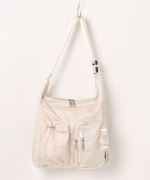 ALTROSE（アルトローズ）の「［ALTROSE/アルトローズ］アウトポケットデザイン ナイロン ショルダーバッグ（ショルダーバッグ）」