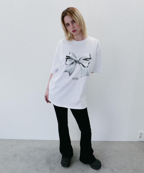 ITZAVIBE(イッザバイブ)の「METALLIC RIBBON T SHIRT - WHITE(Tシャツ/カットソー・レディース・その他・ONE SIZE)」の3枚目の写真