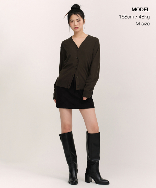 MUSINSA STANDARD WOMAN（ムシンサスタンダードウーマン）の「ウィメンズエッセンシャルリラックスドカーディガン[ダークブラウン]（カーディガン/ボレロ・レディース・その他・X-SMALL/SMALL/MEDIUM/LARGE）」の2枚目の写真