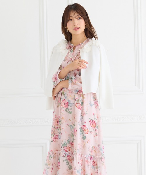 Rose Tiara(ローズティアラ)の「オーガンジーフラワーニットカーディガン(カーディガン/ボレロ・レディース・ブラック/オフホワイト・46/42/38)」の5枚目の写真