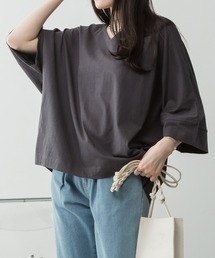 Vネック7分袖ドルマンTシャツ
