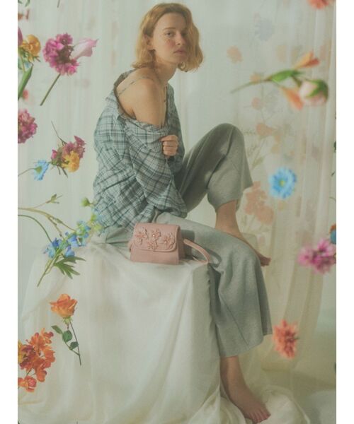 RESEXXY（リゼクシー）の「ルーズオーバーシャツ 【セットアップ着用可能】（シャツ/ブラウス・レディース・ブルー/ホワイト/ピンク・FREE）」の18枚目の写真