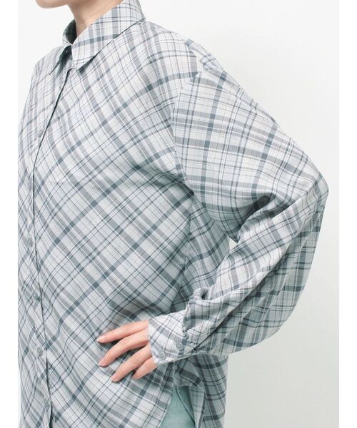 RESEXXY（リゼクシー）の「ルーズオーバーシャツ 【セットアップ着用可能】（シャツ/ブラウス・レディース・ブルー/ホワイト/ピンク・FREE）」の13枚目の写真