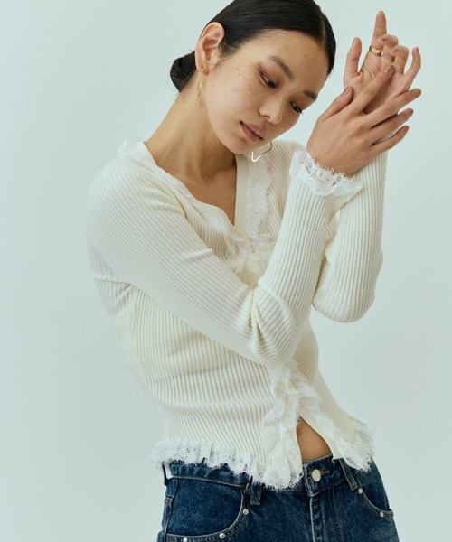 DRWCYS（ドロシーズ）の「ラッフルレースリブカーデ（カーディガン/ボレロ・レディース・ブラック/グレー/オフホワイト・FREE）」の11枚目の写真