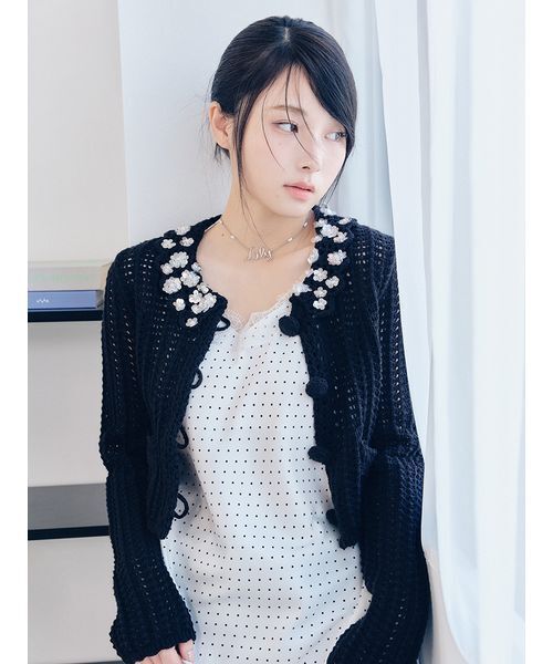 LILY BROWN（リリーブラウン）の「[L.B CANDY STOCK]クロシェ編みビジューニットカーディガン（カーディガン/ボレロ・レディース・イエロー/ブラック/ホワイト・F）」の3枚目の写真