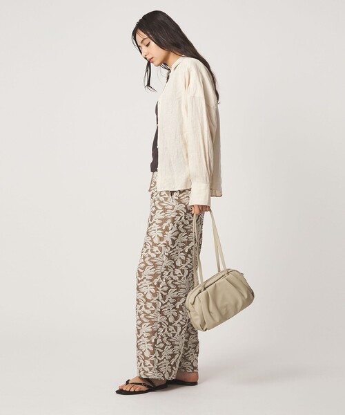 green label relaxing(グリーンレーベルリラクシング)の「<PARTE>2WAYギャザーボストンバッグ はっ水(ショルダーバッグ・レディース・ブラウン/ナチュラル/ブラック/モカ・FREE)」の9枚目の写真