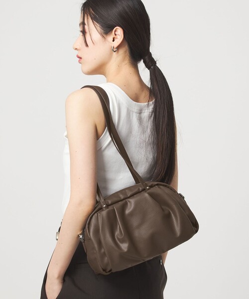 green label relaxing(グリーンレーベルリラクシング)の「<PARTE>2WAYギャザーボストンバッグ はっ水(ショルダーバッグ・レディース・ブラウン/ナチュラル/ブラック/モカ・FREE)」の11枚目の写真