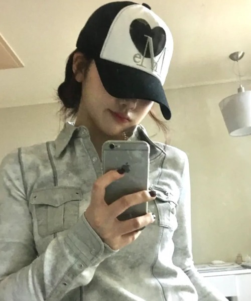 MUCENT（ムセント）の「◇MUCENT◇ブランド直輸入正規品/MUCENT SIGNATURE HEART PATCH BALL CAP シグニチャーハートパッチボールキャップ（キャップ・レディース・ブラック/カーキ/ベージュ・FREE）」の9枚目の写真