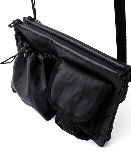 NESK（ネスク）の「【NESK】ナイロン Wボディサコッシュバッグ（NS-008）（ショルダーバッグ・メンズ・ブラック系その他・FREE）」の3枚目の写真