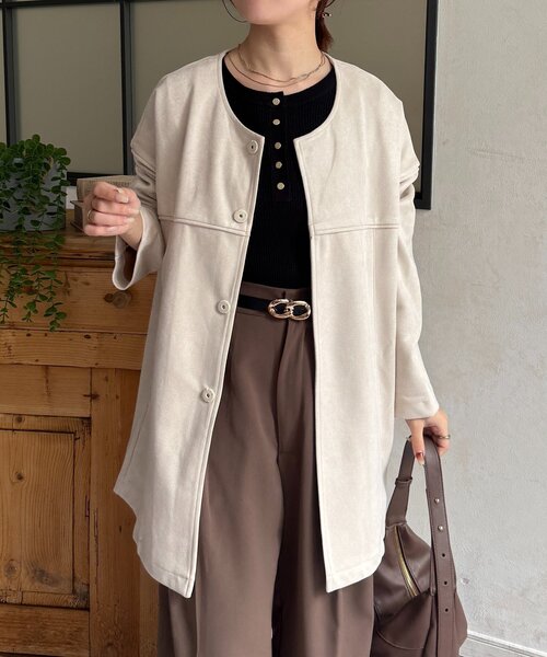 Thevon（ゼボン）の「FSノーカラーミドルコート（その他アウター・レディース・チャコールグレー/アイボリー/サックスブルー・FREE）」の4枚目の写真