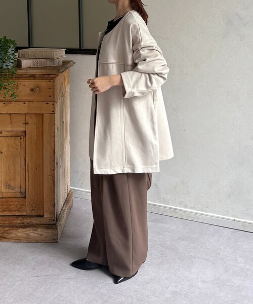 Thevon（ゼボン）の「FSノーカラーミドルコート（その他アウター・レディース・チャコールグレー/アイボリー/サックスブルー・FREE）」の9枚目の写真