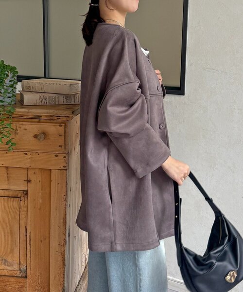 Thevon（ゼボン）の「FSノーカラーミドルコート（その他アウター・レディース・チャコールグレー/アイボリー/サックスブルー・FREE）」の18枚目の写真