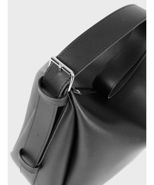 meetmetmeet(ミートメットミート)の「The Mark Large black(メッセンジャーバッグ・メンズ・その他・FREE)」の8枚目の写真