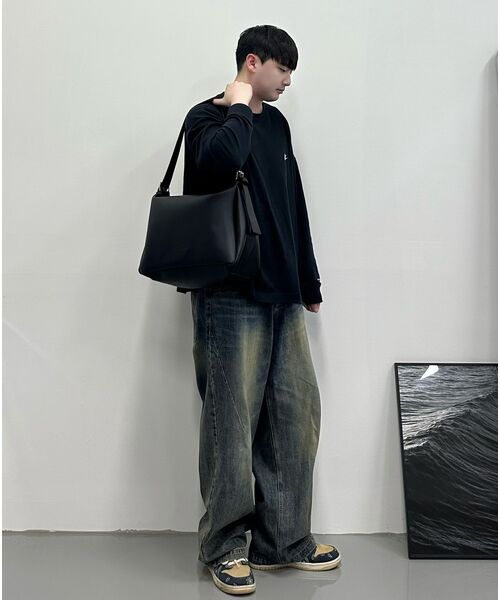 meetmetmeet(ミートメットミート)の「The Mark Large black(メッセンジャーバッグ・メンズ・その他・FREE)」の12枚目の写真