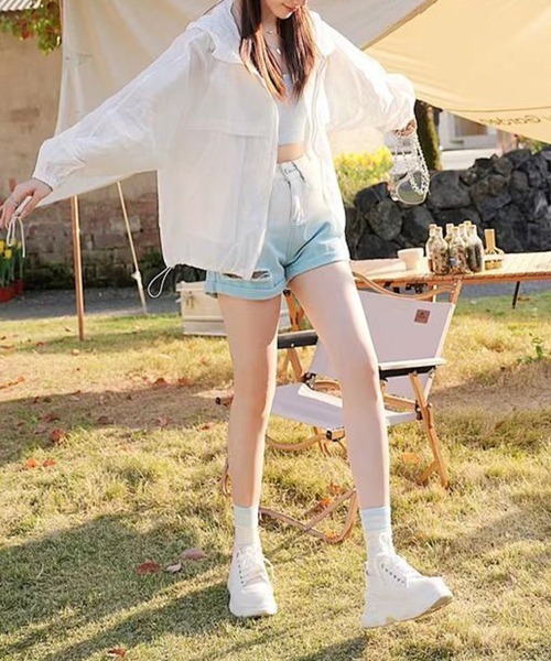 SallyLunn(サリーラン)の「シアードロストパーカー(マウンテンパーカー・レディース・ライトグリーン/ホワイト・LARGE/MEDIUM)」の5枚目の写真