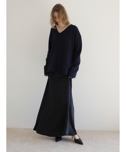NOWNS(ナウンス)の「Valerie | Satin drawstring skirt(スカート・レディース・ブラック/ネイビー・FREE)」の1枚目の写真