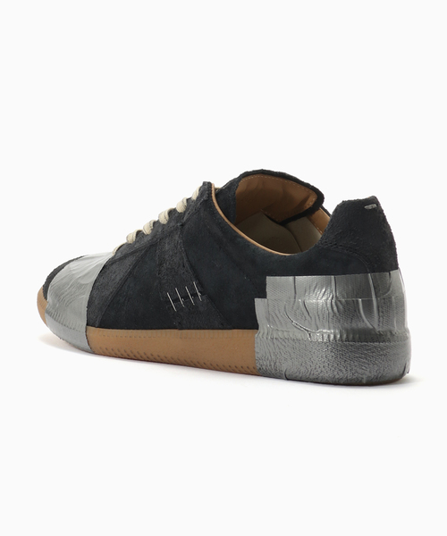 Maison Margiela（メゾンマルジェラ）の「MAISON MARGIELA( メゾン マルジェラ) REPLICA GERMAN TRAINER（スニーカー・メンズ・ブラック・43/42/40.5）」の3枚目の写真