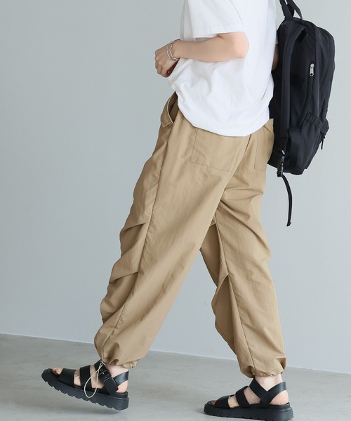 itto...(イット)の「水を弾く撥水加工【UVカット&接触冷感】機能付きパラシュートパンツ(カーゴパンツ・レディース・チャコール/ブラック/モカ・FREE)」の17枚目の写真