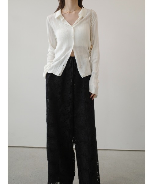 amel（エイメル）の「パネルレース ワイドパンツ ｜ ブラック（その他パンツ・レディース・ブラック・FREE）」の2枚目の写真