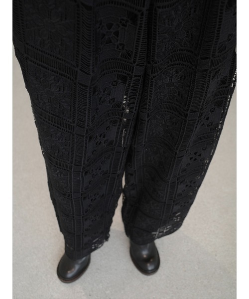 amel（エイメル）の「パネルレース ワイドパンツ ｜ ブラック（その他パンツ・レディース・ブラック・FREE）」の11枚目の写真