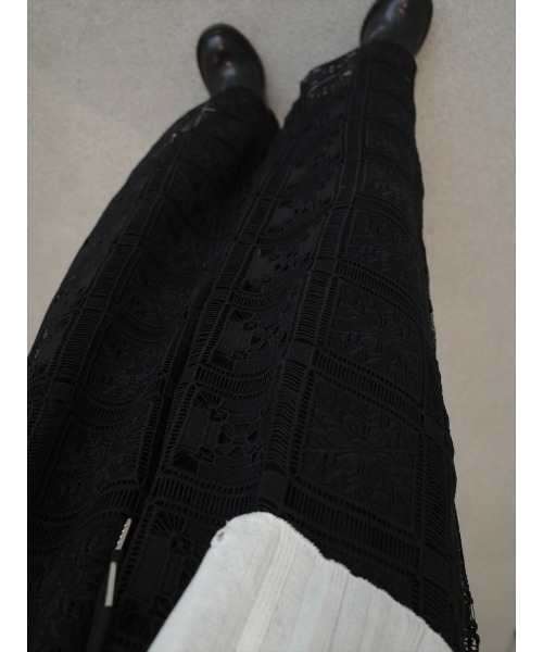 amel（エイメル）の「パネルレース ワイドパンツ ｜ ブラック（その他パンツ・レディース・ブラック・FREE）」の13枚目の写真