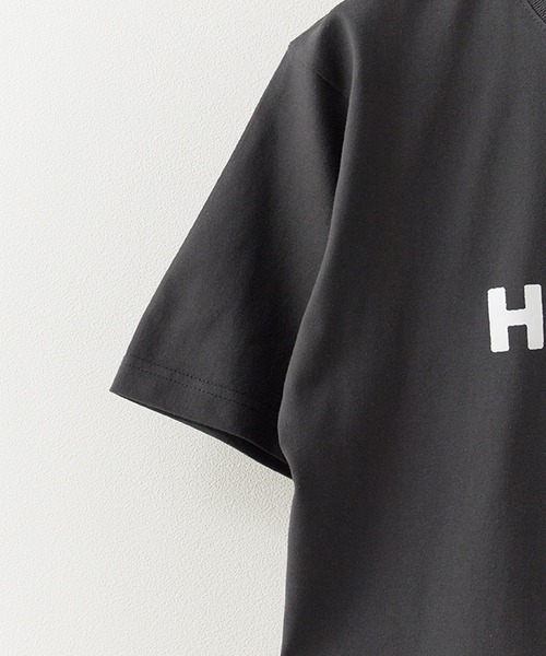 POET MEETS DUBWISE（ポエットミーツダブワイズ）の「POET MEETS DUBWISE/ポエットミーツダブワイズ HOPE T-shirt プリントデザイン プレミアムコットン クルーネックTシャツ 2026年春夏（Tシャツ/カットソー・メンズ・ホワイト/スミクロ・M/L/XL）」の5枚目の写真