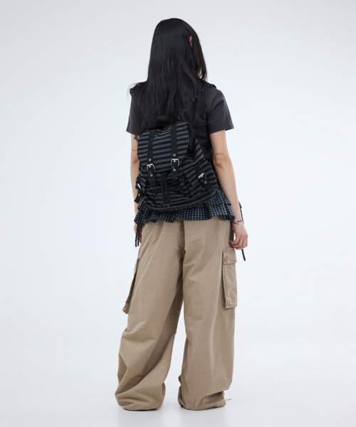 PORTERNA(ポルテナ)の「MAD KISS SHORT SLEEVE T-SHIRT-2COLOR(Tシャツ/カットソー・レディース・チャコールグレー/ホワイト・OS)」の17枚目の写真