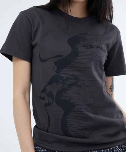 PORTERNA(ポルテナ)の「MAD KISS SHORT SLEEVE T-SHIRT-2COLOR(Tシャツ/カットソー・レディース・チャコールグレー/ホワイト・OS)」の18枚目の写真