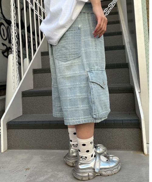 Candy Stripper(キャンディストリッパー)の「CHECK SAGGING DENIM HALF パンツ(デニムパンツ・レディース・ライトインディゴブルー/ブルー系その他・FREE)」の14枚目の写真