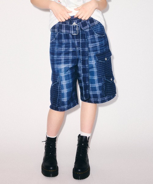 Candy Stripper(キャンディストリッパー)の「CHECK SAGGING DENIM HALF パンツ(デニムパンツ・レディース・ライトインディゴブルー/ブルー系その他・FREE)」の16枚目の写真