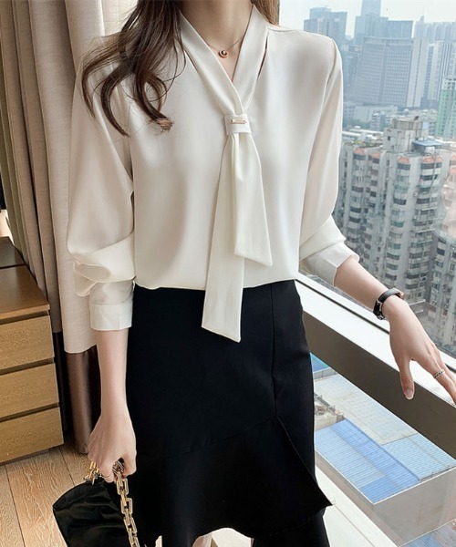 FAVORITO(ファヴォリート)の「リボンシフォンシャツ(シャツ/ブラウス・レディース・ブルー/ピンク/ホワイト・XL/L/M)」の9枚目の写真