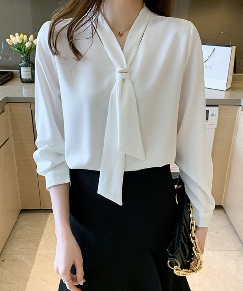 FAVORITO(ファヴォリート)の「リボンシフォンシャツ(シャツ/ブラウス・レディース・ブルー/ピンク/ホワイト・XL/L/M)」の6枚目の写真