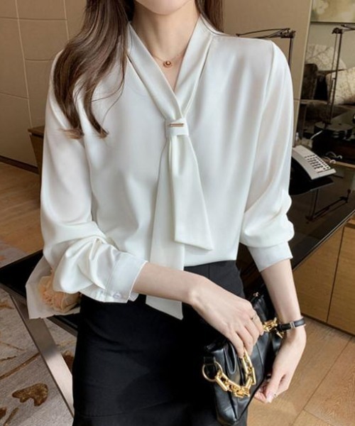 FAVORITO(ファヴォリート)の「リボンシフォンシャツ(シャツ/ブラウス・レディース・ブルー/ピンク/ホワイト・XL/L/M)」の5枚目の写真