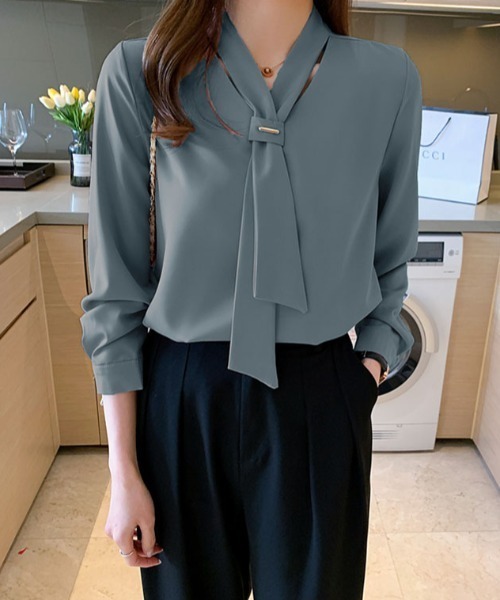 FAVORITO(ファヴォリート)の「リボンシフォンシャツ(シャツ/ブラウス・レディース・ブルー/ピンク/ホワイト・XL/L/M)」の14枚目の写真