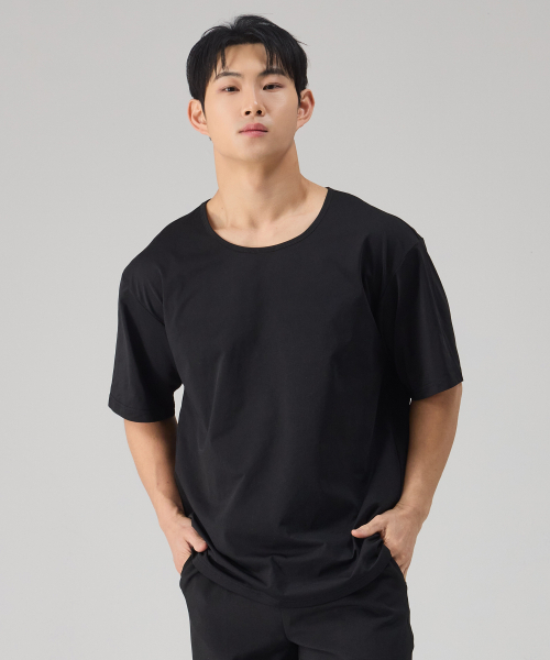 NTBC(エヌティービーシー)の「Uネッククールベーシック半袖Tシャツ_2COLOR(Tシャツ/カットソー・レディース・ホワイト/ブラック・MEDIUM/LARGE/X-LARGE)」の3枚目の写真