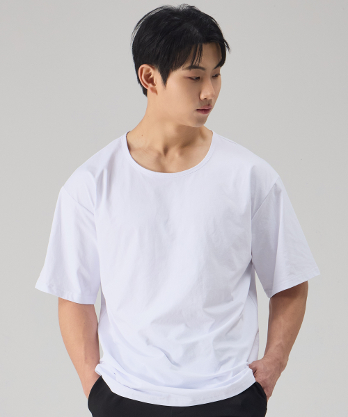 NTBC(エヌティービーシー)の「Uネッククールベーシック半袖Tシャツ_2COLOR(Tシャツ/カットソー・レディース・ホワイト/ブラック・MEDIUM/LARGE/X-LARGE)」の8枚目の写真