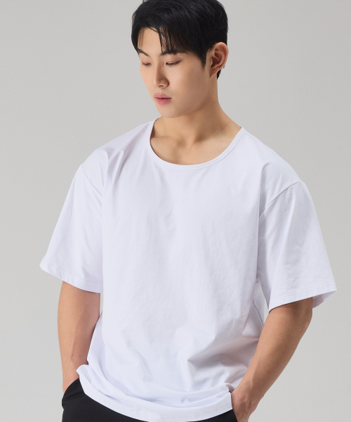NTBC(エヌティービーシー)の「Uネッククールベーシック半袖Tシャツ_2COLOR(Tシャツ/カットソー・レディース・ホワイト/ブラック・MEDIUM/LARGE/X-LARGE)」の9枚目の写真