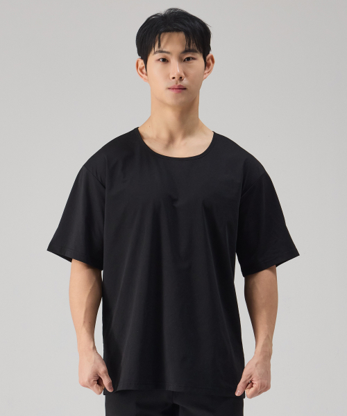 NTBC(エヌティービーシー)の「Uネッククールベーシック半袖Tシャツ_2COLOR(Tシャツ/カットソー・レディース・ホワイト/ブラック・MEDIUM/LARGE/X-LARGE)」の13枚目の写真