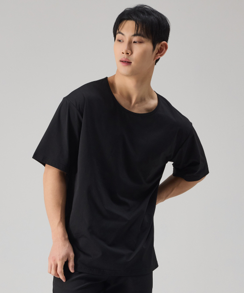 NTBC(エヌティービーシー)の「Uネッククールベーシック半袖Tシャツ_2COLOR(Tシャツ/カットソー・レディース・ホワイト/ブラック・MEDIUM/LARGE/X-LARGE)」の16枚目の写真