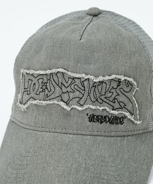 DC(ディーシー)の「DC/ディーシー キャップ キッズ 26 GRAFFITI MESH SNAPBACK YCP262503(キャップ・キッズ・グレー/ブラック・FREE)」の12枚目の写真