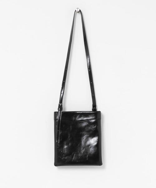 KBF(ケイビーエフ)の「ダブルポケットベルトBAG(ショルダーバッグ・レディース・キャメル/ブラック・ONE)」の7枚目の写真
