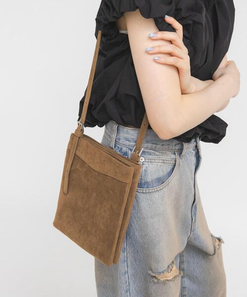 KBF(ケイビーエフ)の「ダブルポケットベルトBAG(ショルダーバッグ・レディース・キャメル/ブラック・ONE)」の12枚目の写真