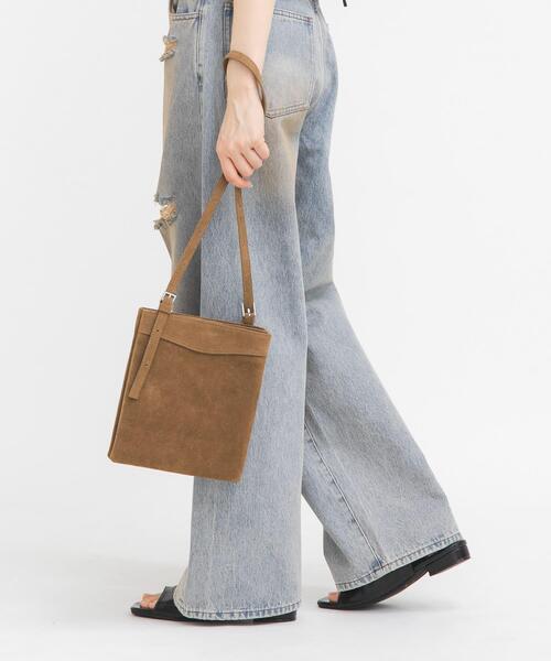 KBF(ケイビーエフ)の「ダブルポケットベルトBAG(ショルダーバッグ・レディース・キャメル/ブラック・ONE)」の14枚目の写真