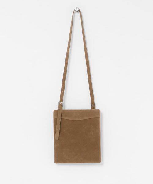 KBF(ケイビーエフ)の「ダブルポケットベルトBAG(ショルダーバッグ・レディース・キャメル/ブラック・ONE)」の16枚目の写真