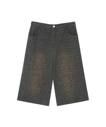 TONSIL（トンスル）の「ウォッシングレオパードバermudaパンツチャコール（その他パンツ）」