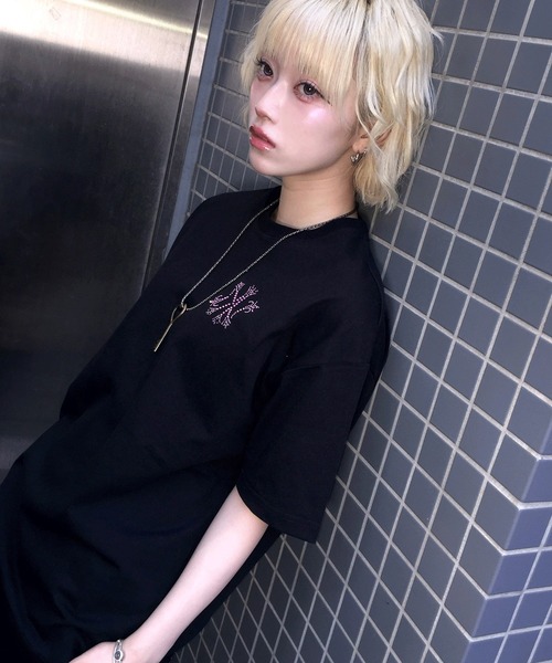 A'GEM9(エージェムナイン)の「A'GEM/9 × .kom 『A'GEM/9/エージェムナイン』 ラインストーンエンジェルTシャツ(Tシャツ/カットソー・レディース・ブラック×ブルー/ブラック×シルバー/ブラック×ピンク・M/L)」の6枚目の写真