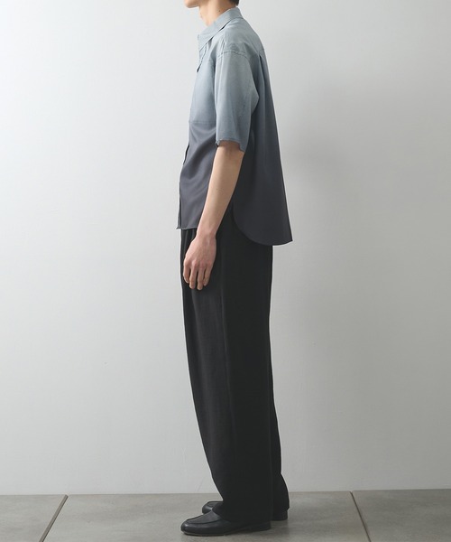 STUDIOUS(ステュディオス)の「【STUDIOUS】GRADATION SHIRTS S.S(シャツ/ブラウス・メンズ・ネイビー/グレー・1)」の4枚目の写真