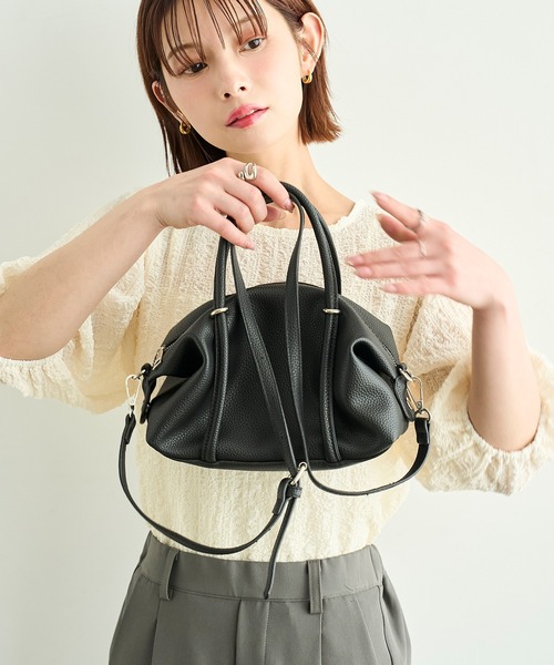mil(ミル)の「2wayシルエットショルダーバッグ【587270】(ショルダーバッグ・レディース・ブラック/グレイッシュベージュ/ベージュ・ONE SIZE)」の6枚目の写真